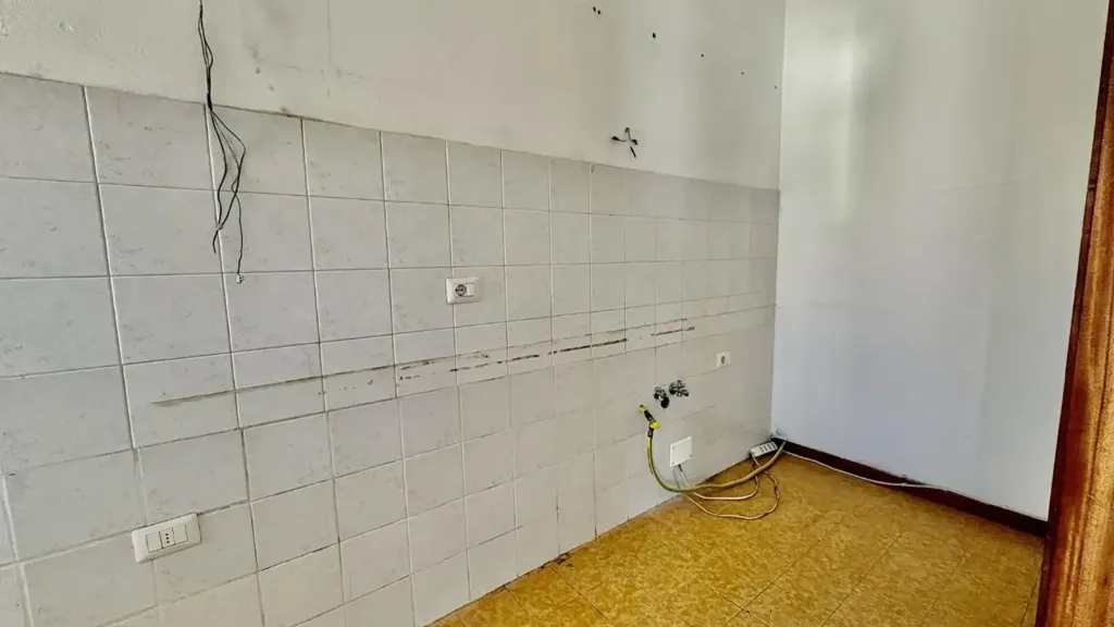 Pièces - Spacious 4-Room Apartment in Castelfiorentino