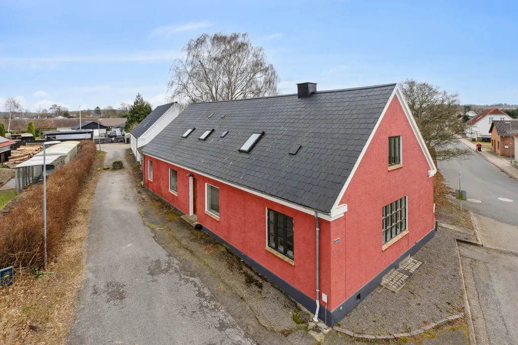 10-room house in Terndrup