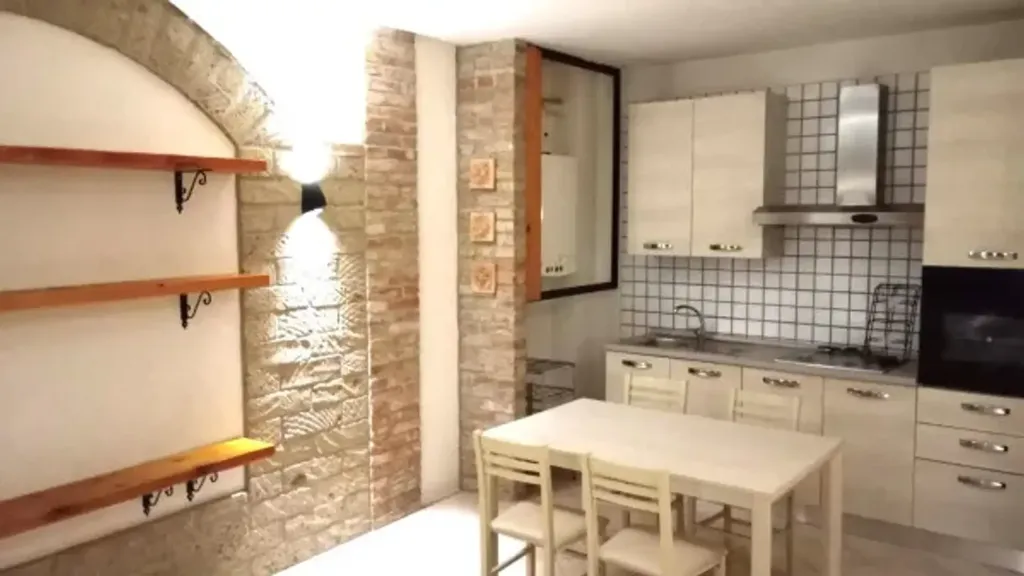 Köök - Rustic-Style Flat with Central Location in Adria
