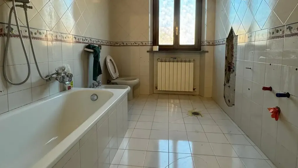 Salles de bain - Maison 7 pièces à IT