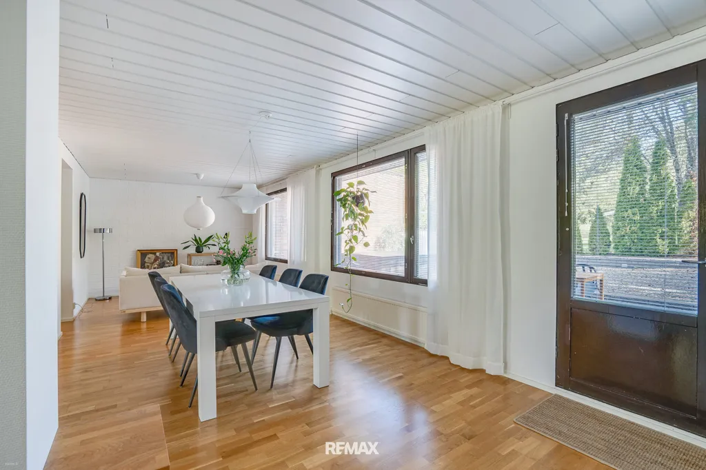 Söögituba - Spacious Apartment with Sauna in Ilmarinen, Lieto