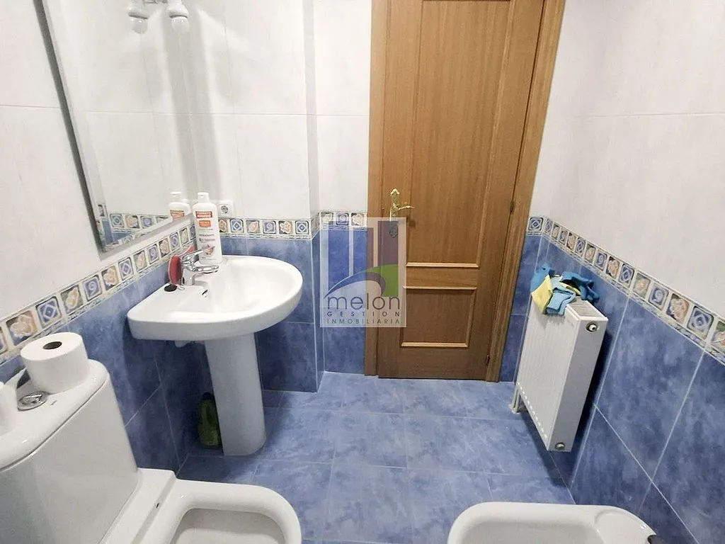 Salles de bain - Bright Apartment with Balcony in San Pedro