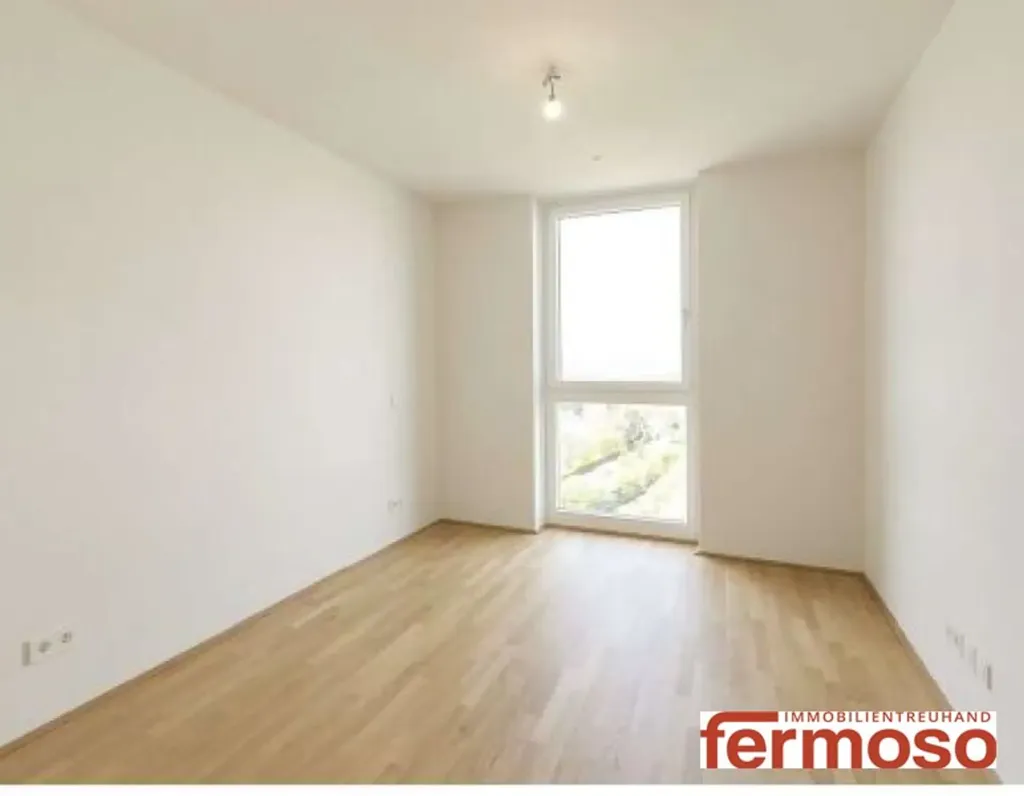 Toad - Luxury Penthouse with Rooftop Pool in Donaustadt