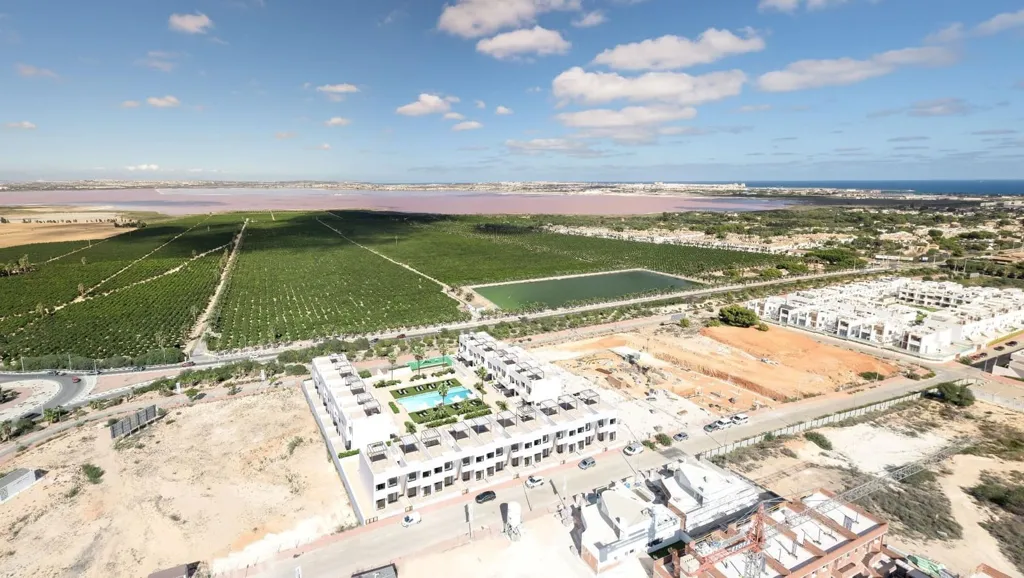 Õhuvaade - New Bungalow with Garden in Torrevieja