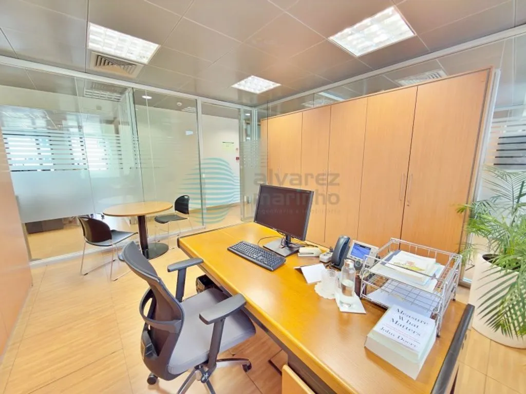 Office - Office with Air Conditioning in Campo Grande, Lisbon