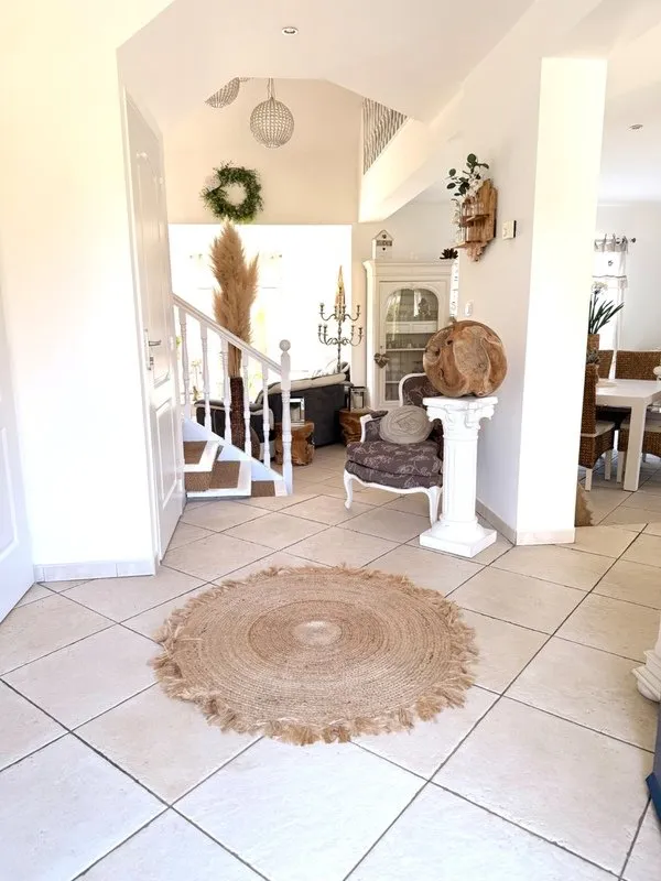 Séjour - Maison Traditionnelle avec Piscine à 16 km de Dieppe
