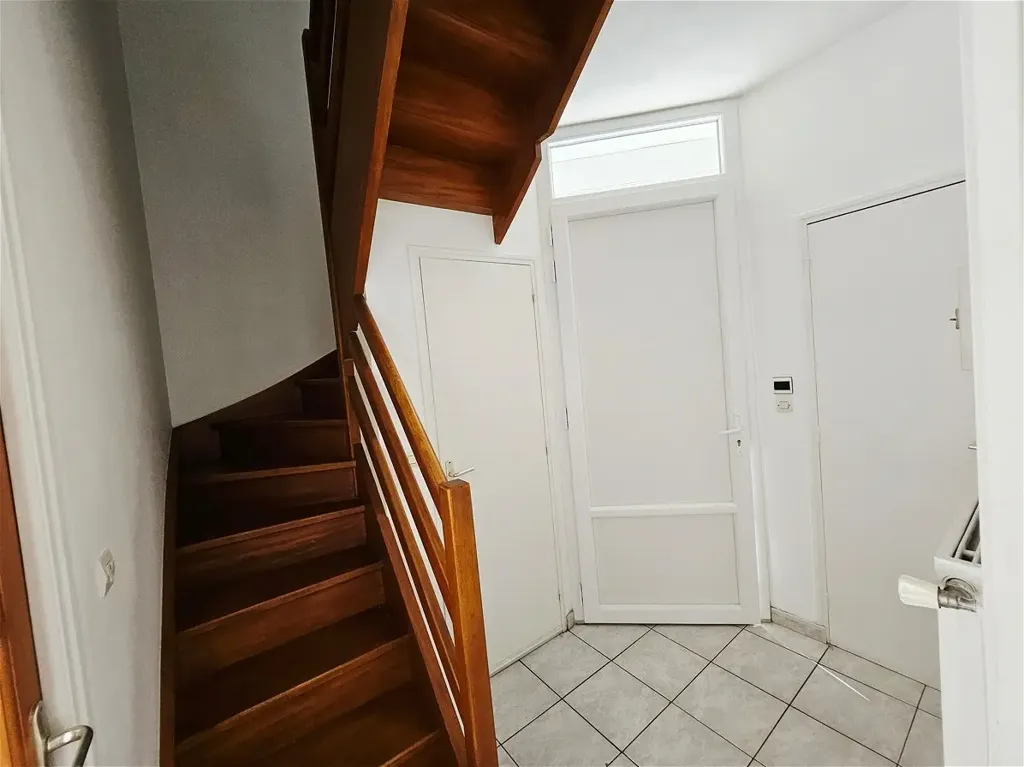 Pièces - Appartement Duplex avec Cave à Tours