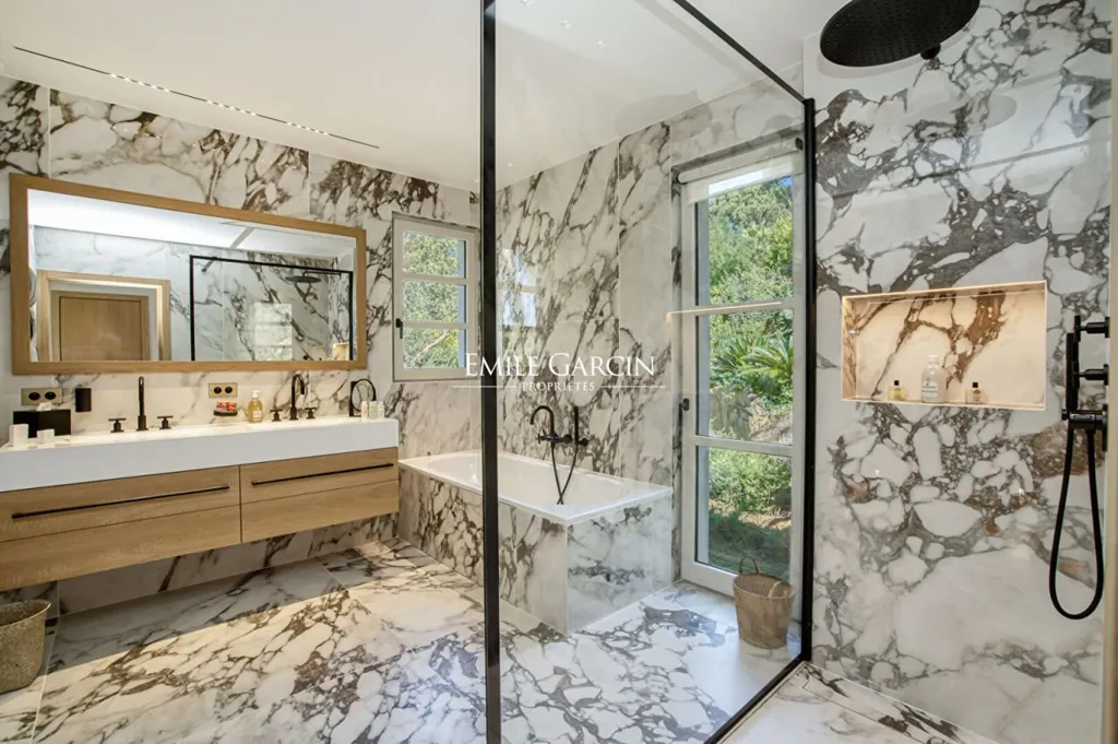 Vannitoad - Villa with Panoramic Sea View in Ramatuelle