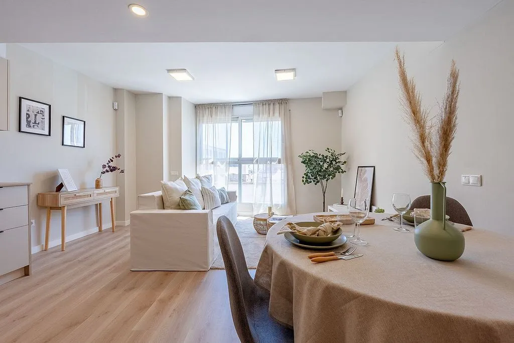 Salle à manger - Bright Apartment with Sea View in Mataró Centre