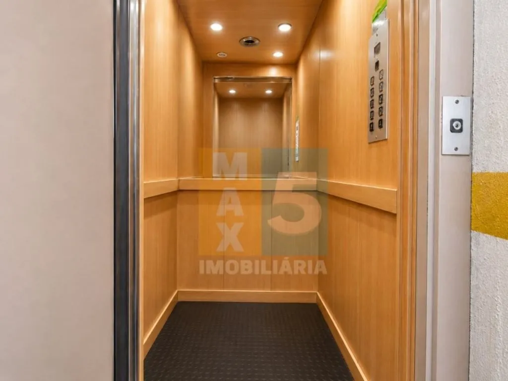 Esik - Luxury Duplex Flat with Garage in Odivelas