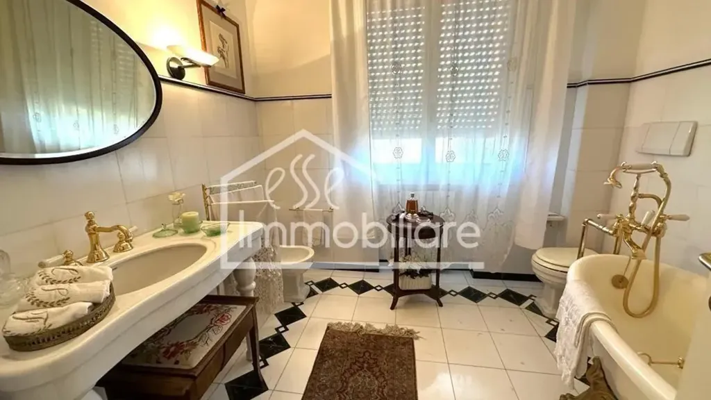 Vannitoad - Attico with Terrace in Empoli