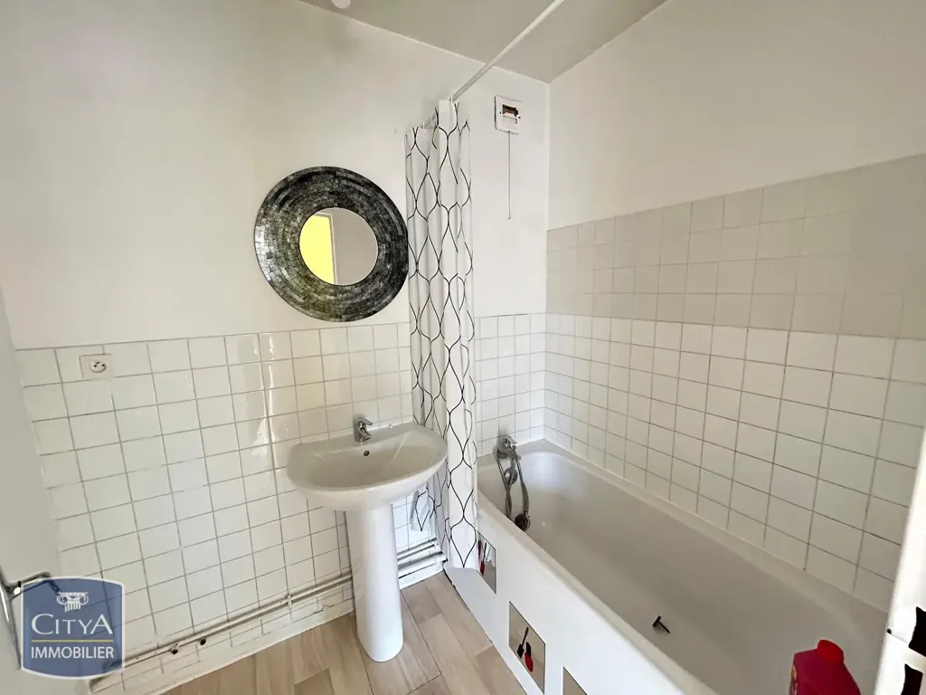 Vannitoad - 4-Piece Apartment with Terrace in Besançon