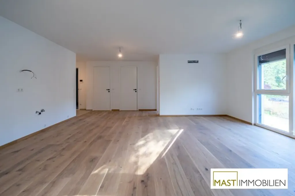 Living Room - Modern Apartment with Balcony in St. Andrä Wördern