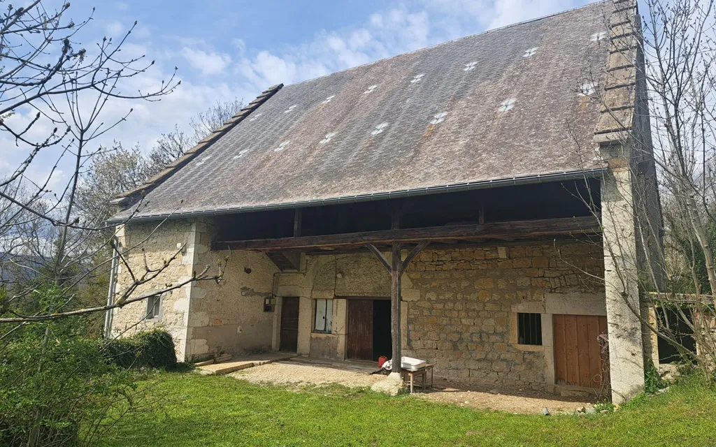 Välivaade - Charming Farmhouse with Mountain View in Valromey