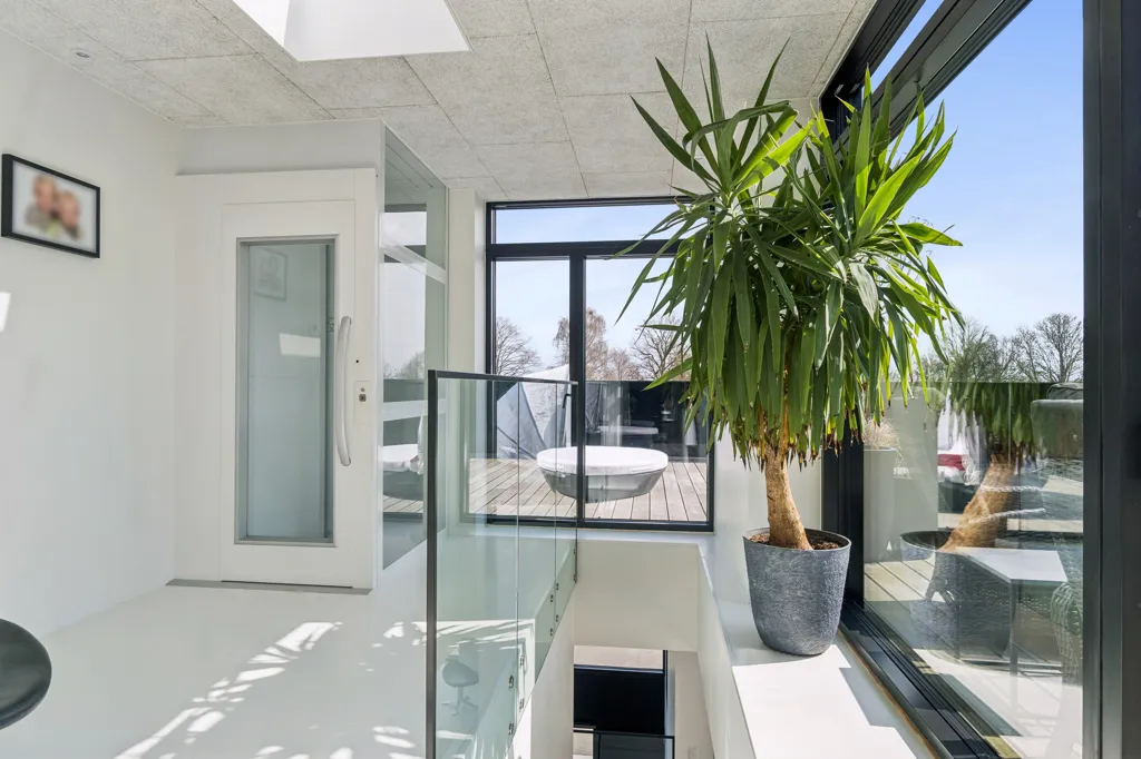 Entrée - Modernised Villa with Terraces in Central Odder