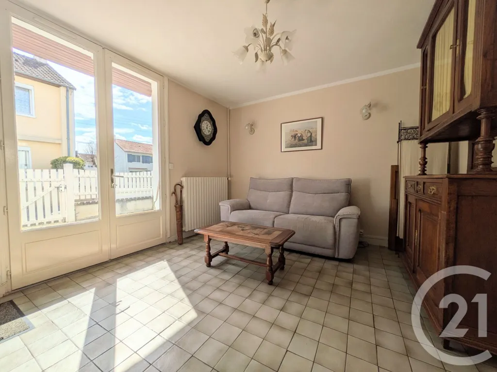 Living Room - 3-Bedroom House with Courtyard in Châteauroux