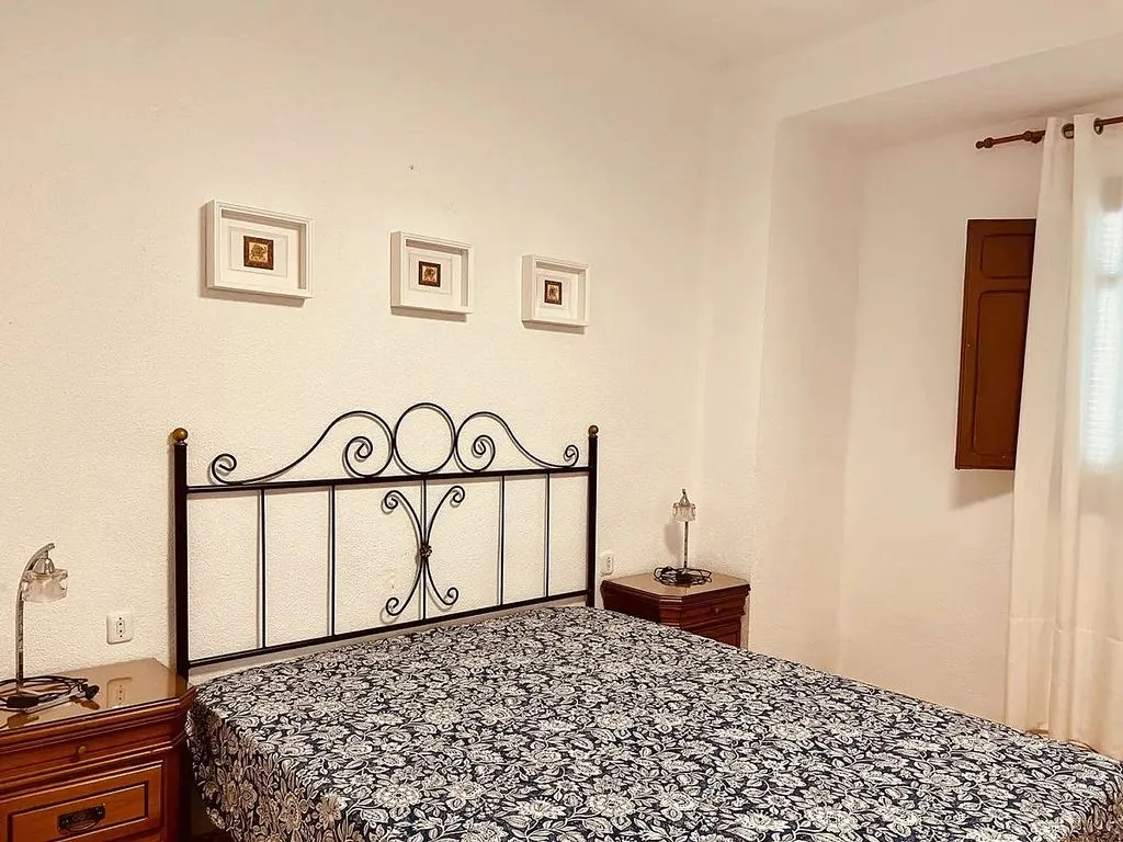 Chambres - Furnished Flat with Terrace in Órgiva Centre