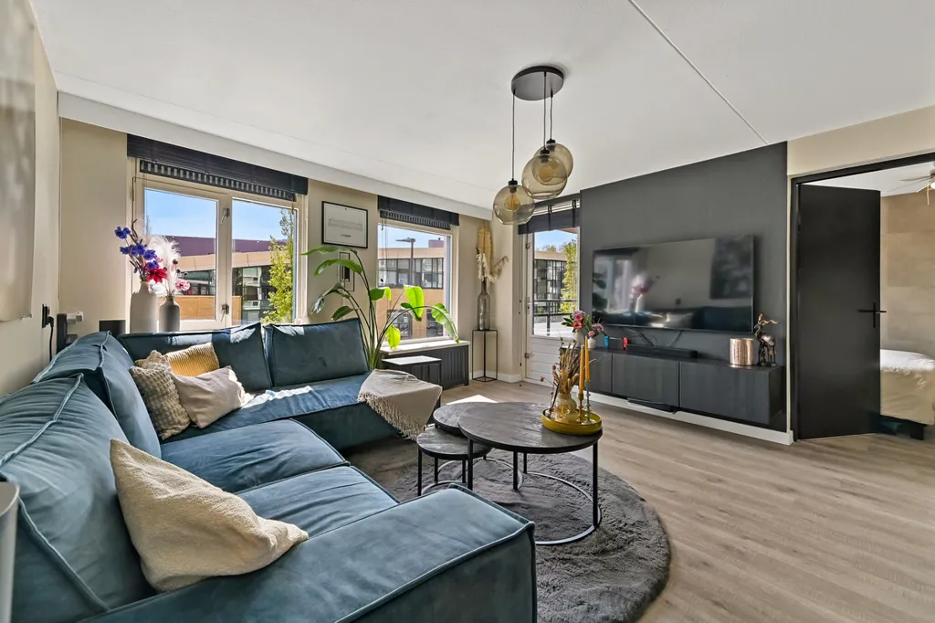 Séjour - Galerij Flat with South-Facing Balcony in Maassluis
