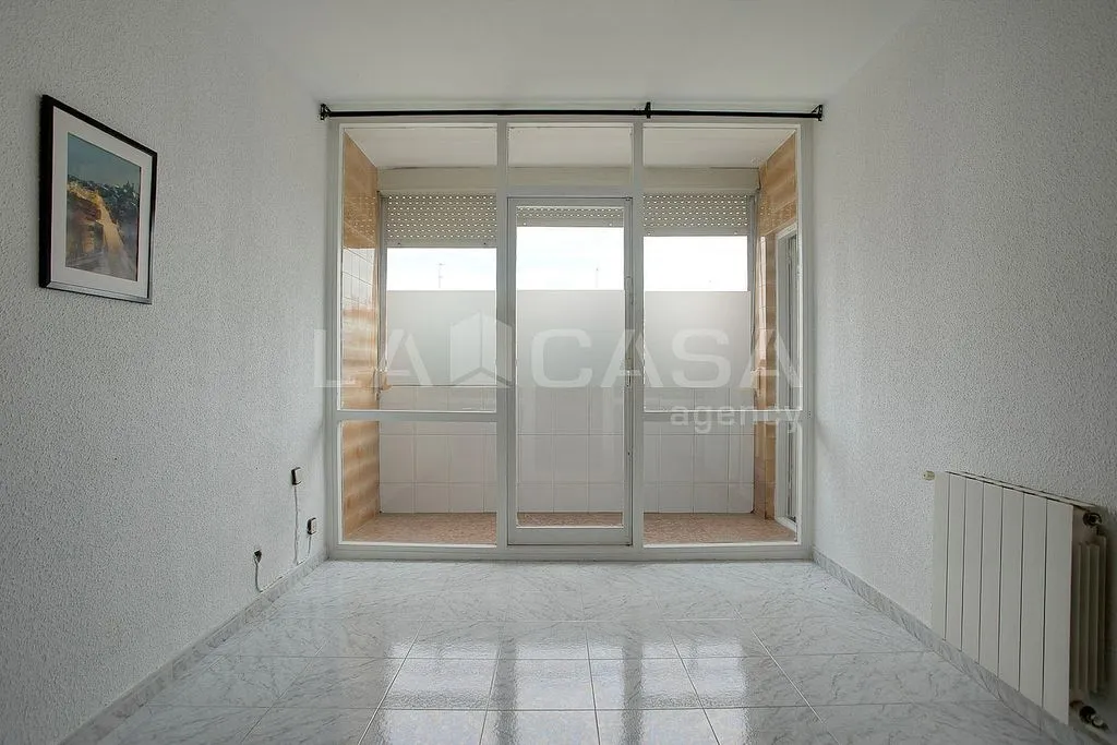 Apartment with Balconies in Bellvitge
