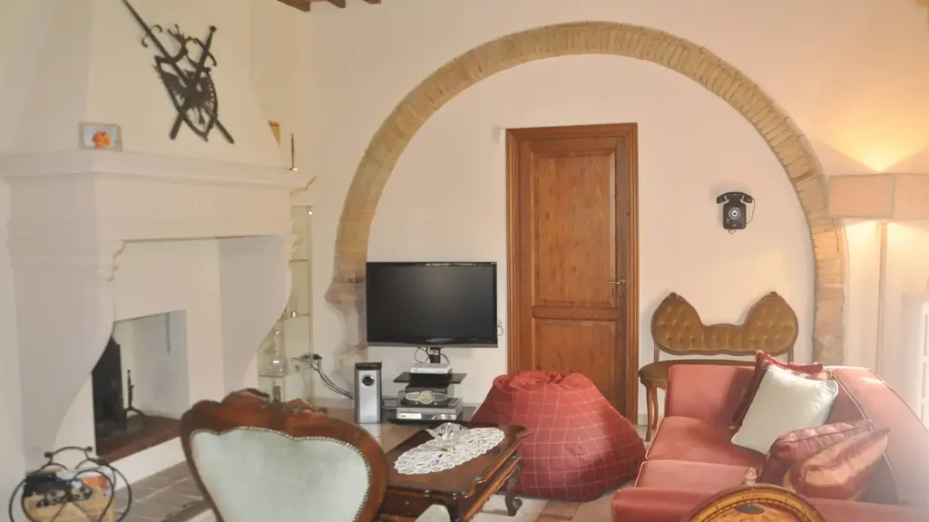 Séjour - Charming Apartment in Historic Villa, Rosignano Marittimo