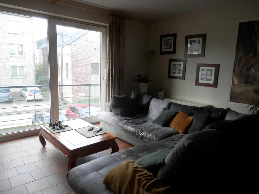 Séjour - Appartement 2 Chambres avec Balcon à Eghezée