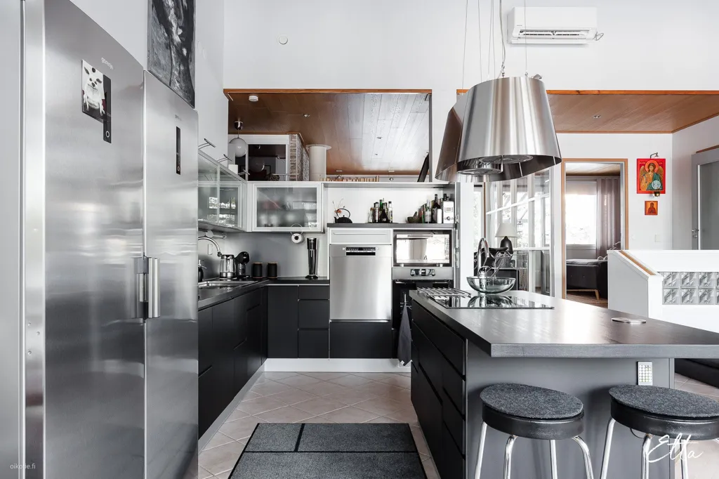 Cuisine - Architectural House with Sea View in Naantali