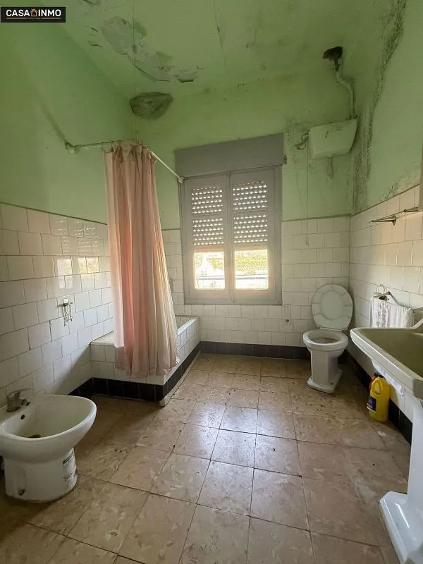 Salles de bain - Rustic Farmhouse with Garden in Barbastro