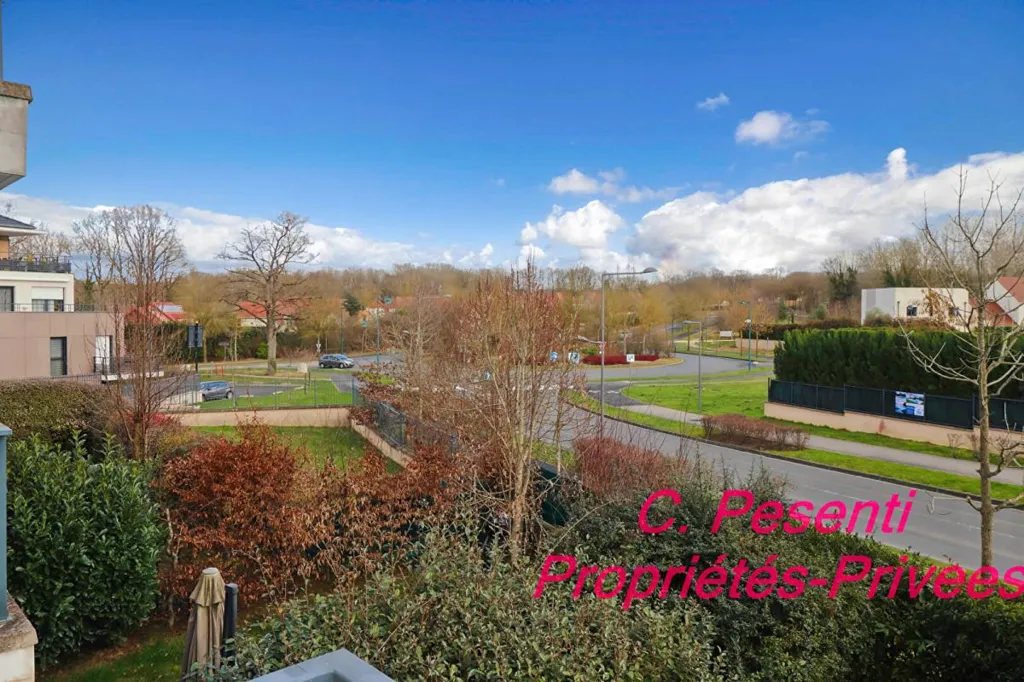 Balcone - 2-Bedroom Apartment with Balcony in Montévrain