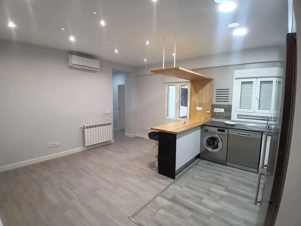 Kitchen - Ground Floor Flat with Terrace in Acacias