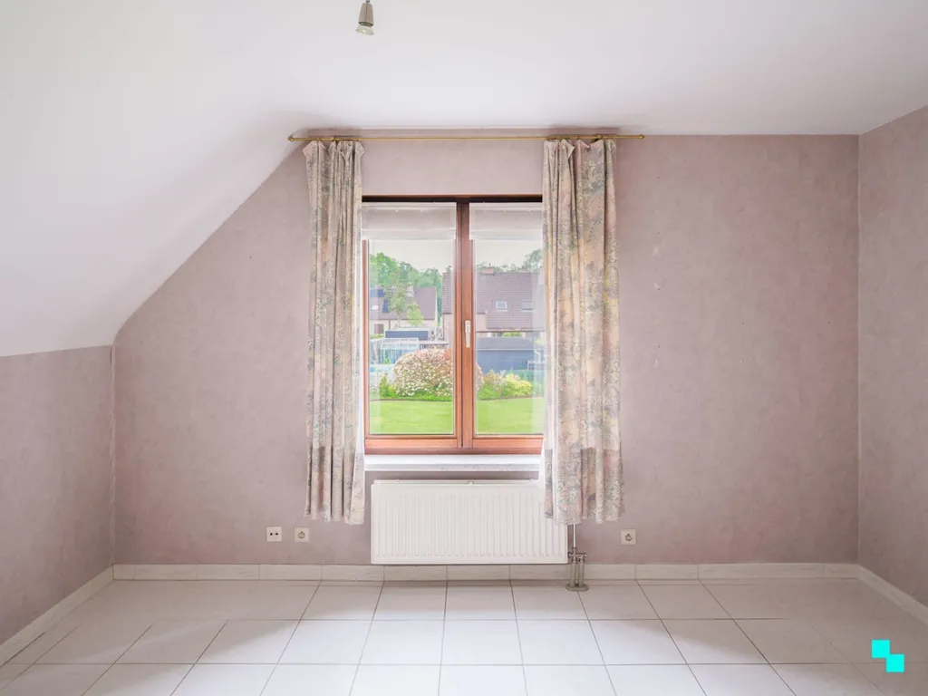 Rooms - Spacious Villa in Quiet Residential Area