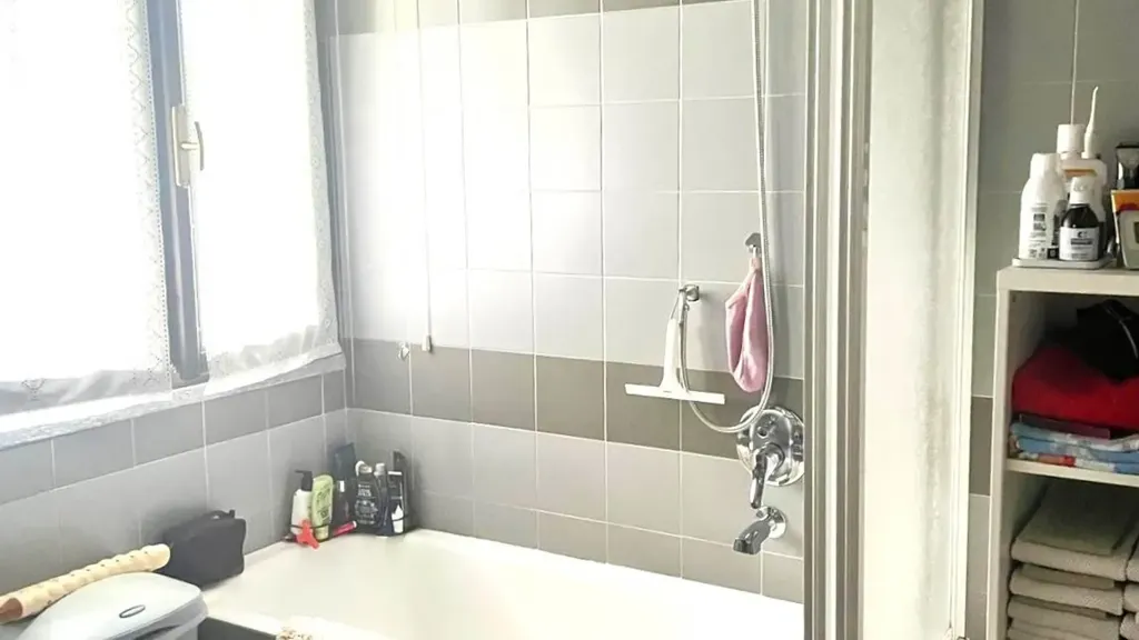 Vannitoad - Two-Bedroom Apartment with Garden View in Milan