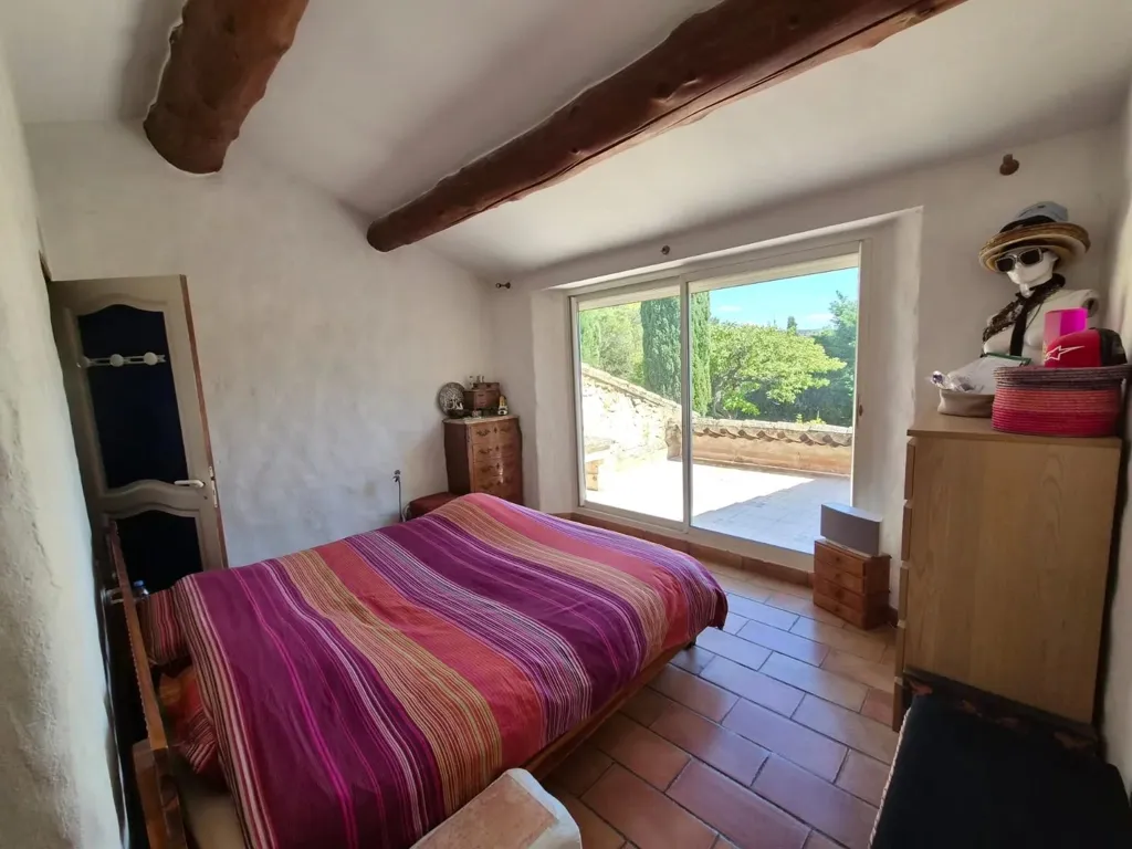 Bedrooms - Mas with Gîtes in Provence