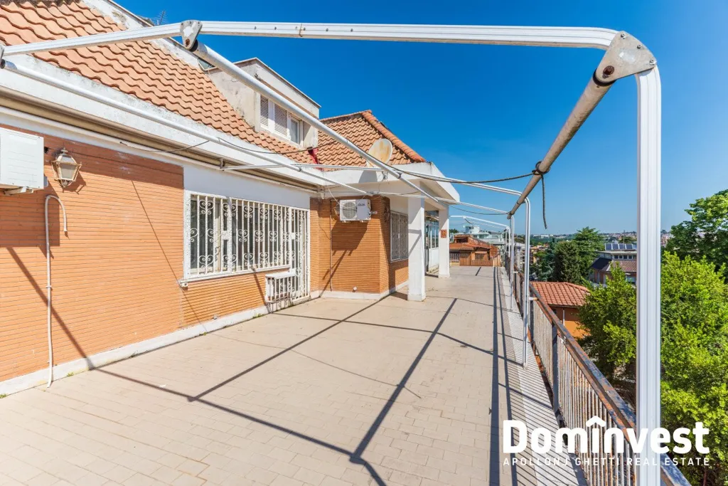 Terrass - Attico with Panoramic Terrace in Via Aurelia