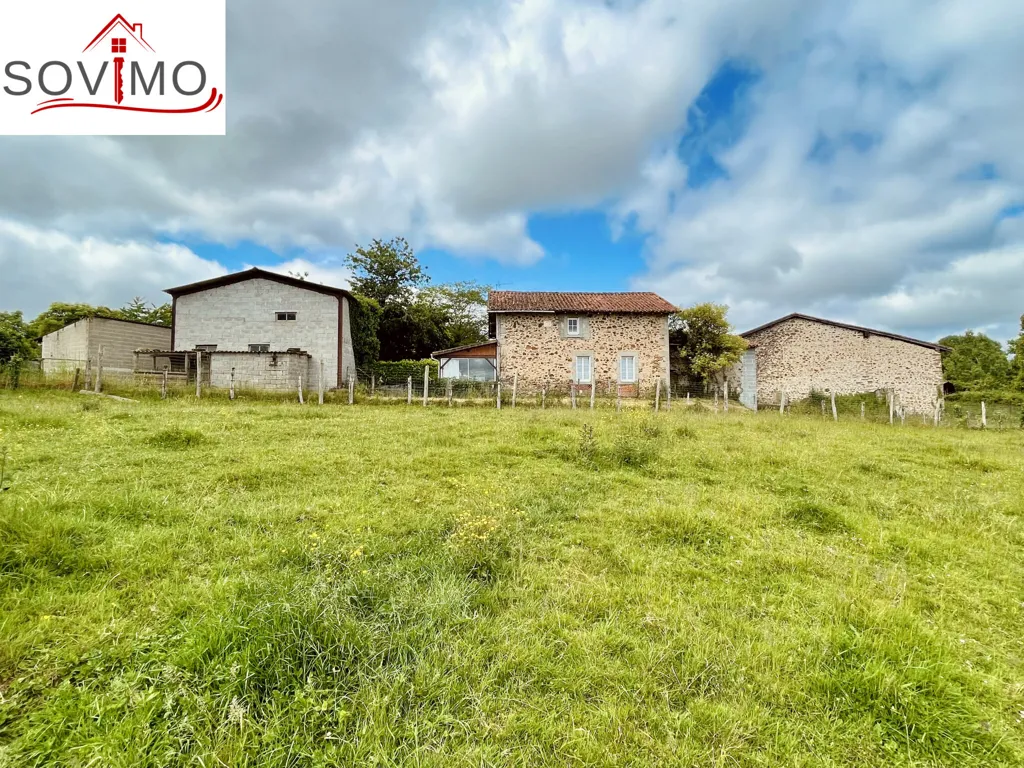 Jardin - Fermette avec Dépendances et Vue sur la Vallée à Suris