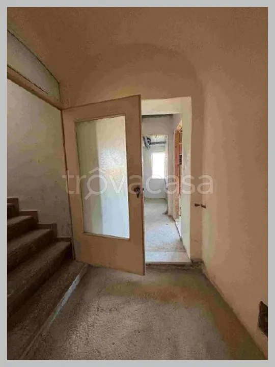 Pièces - Apartment with Balcony at Auction in Conca della Campania