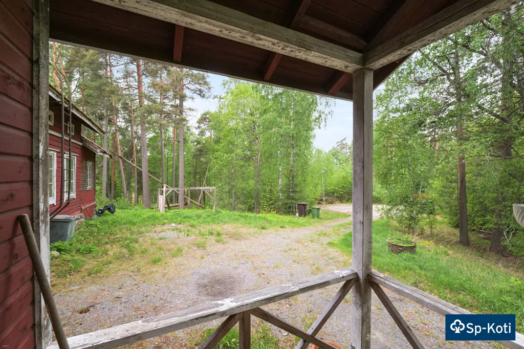 Terrazza - Historic Timber House with Garden in Imatra