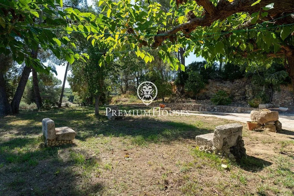 Aed - Luxury Farmhouse with Pool near Catllar