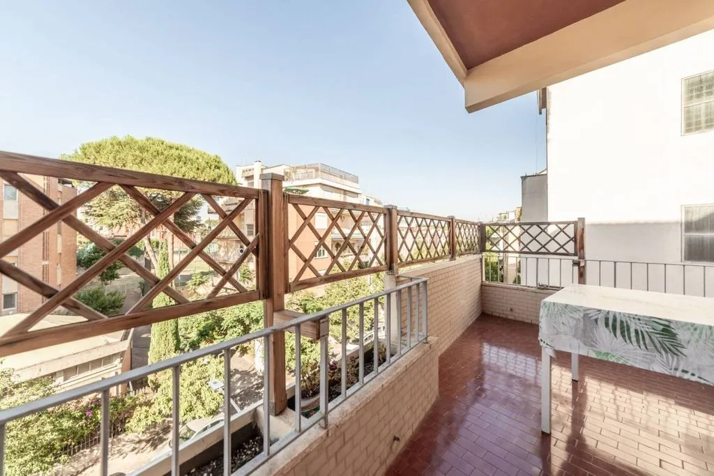 Balcony - Luxury Flat with Triple Balcony in Rome