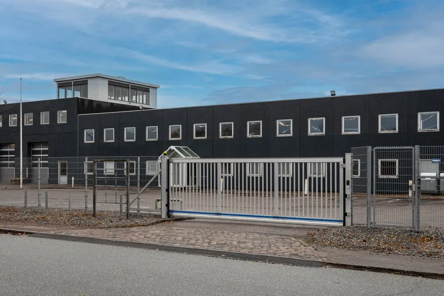 Välivaade - Modern Office with Secure Parking in Hvidovre