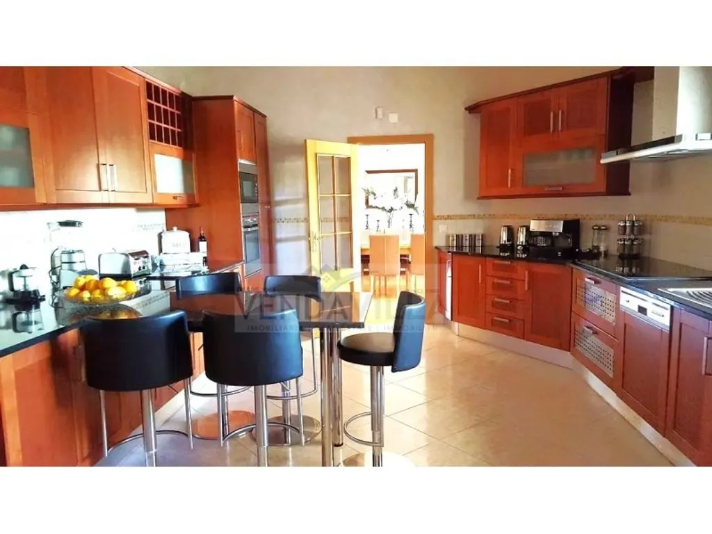Cuisine - Luxury Villa with Pool in Almancil, Loulé