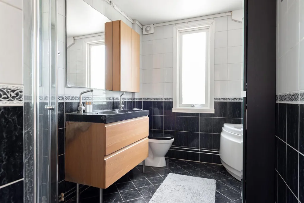 Salles de bain - Charming Villa with Garden in Gesala