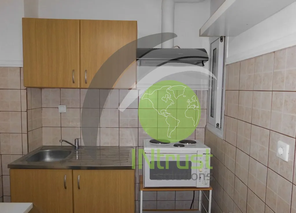 Cucina - Renovated Studio with Central Heating in Regas Feraios