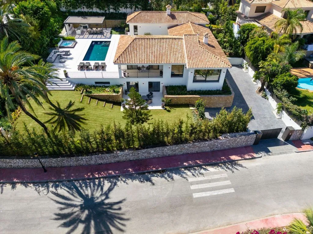 Vue aérienne - Luxury Villa with Pool in Nueva Andalucía