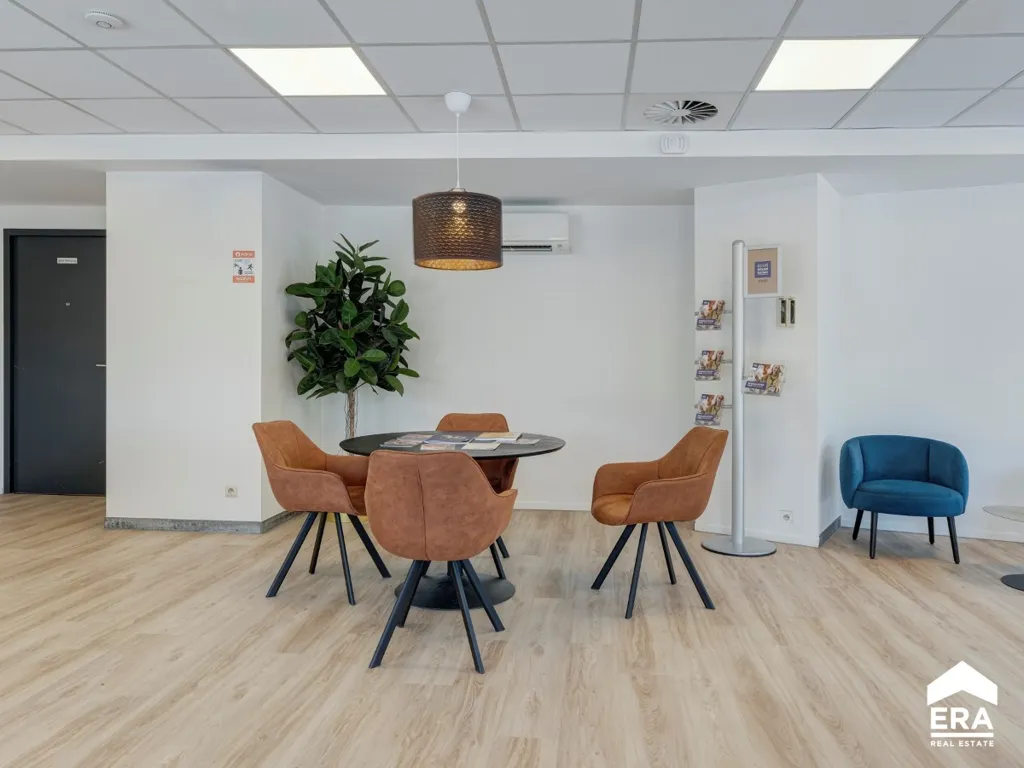 Salle à manger - Local Commercial à Hasselt Centre avec Vue