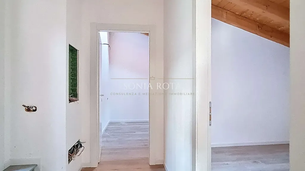 hallway_entrance