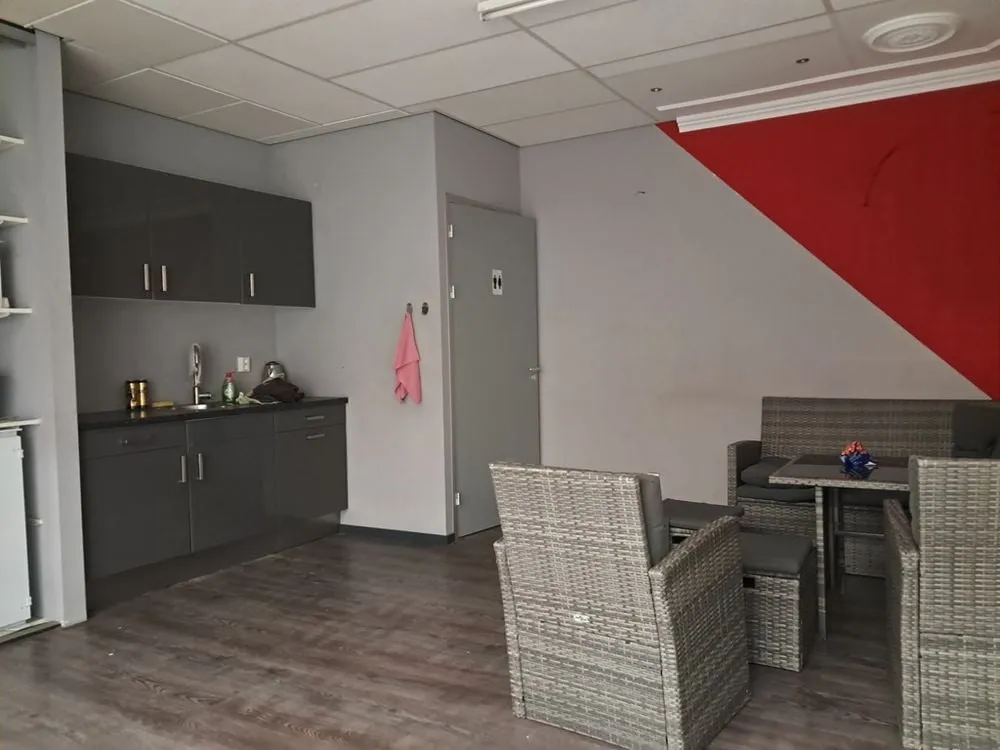 Köök - Business Unit with Office Space in Roosendaal