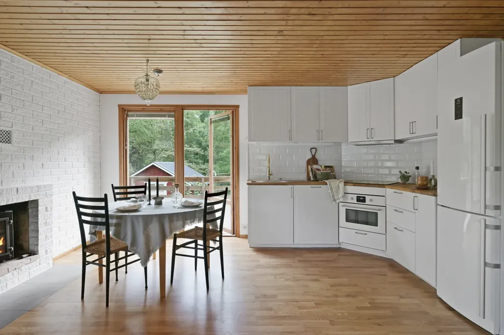 Söögituba - Renovated Villa with Garden in Raksta