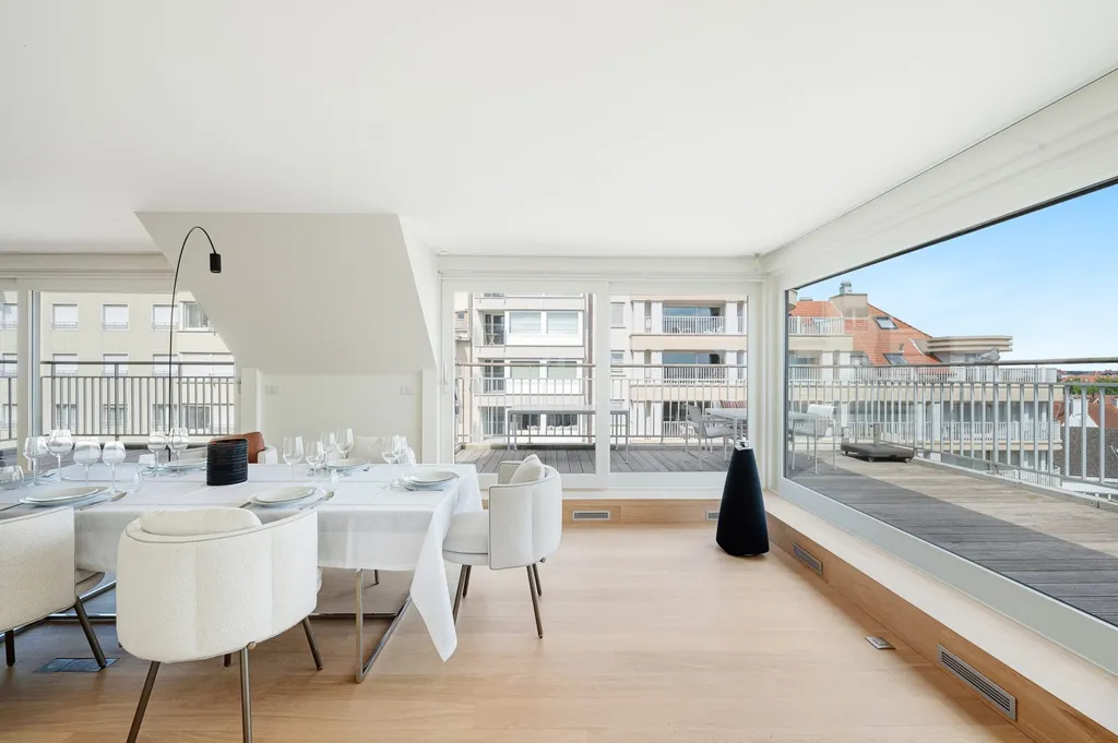 Salle à manger - Penthouse Ensoleillé avec Terrasses à Knokke
