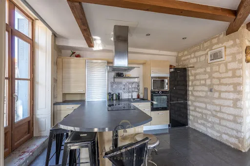 Köök - Luxury Apartment with Balcony in Montpellier Centre