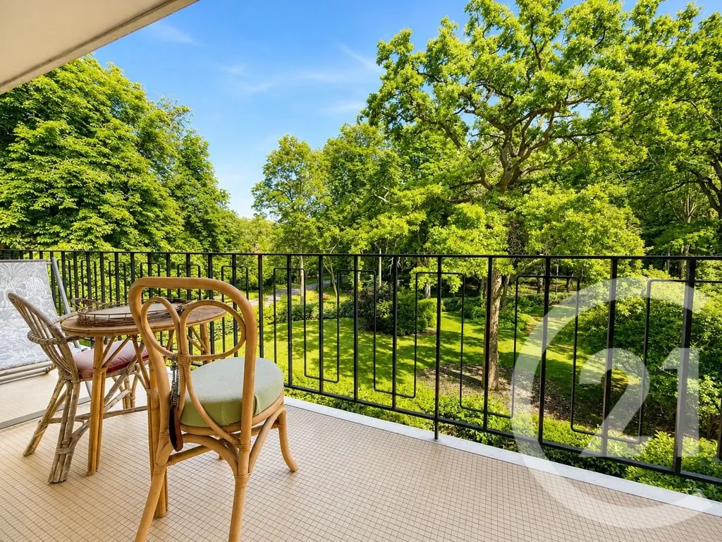Balcón - Bright 3-Piece Apartment with Balcony in Maisons-Laffitte